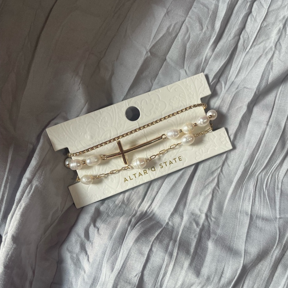 Altard state bracelet